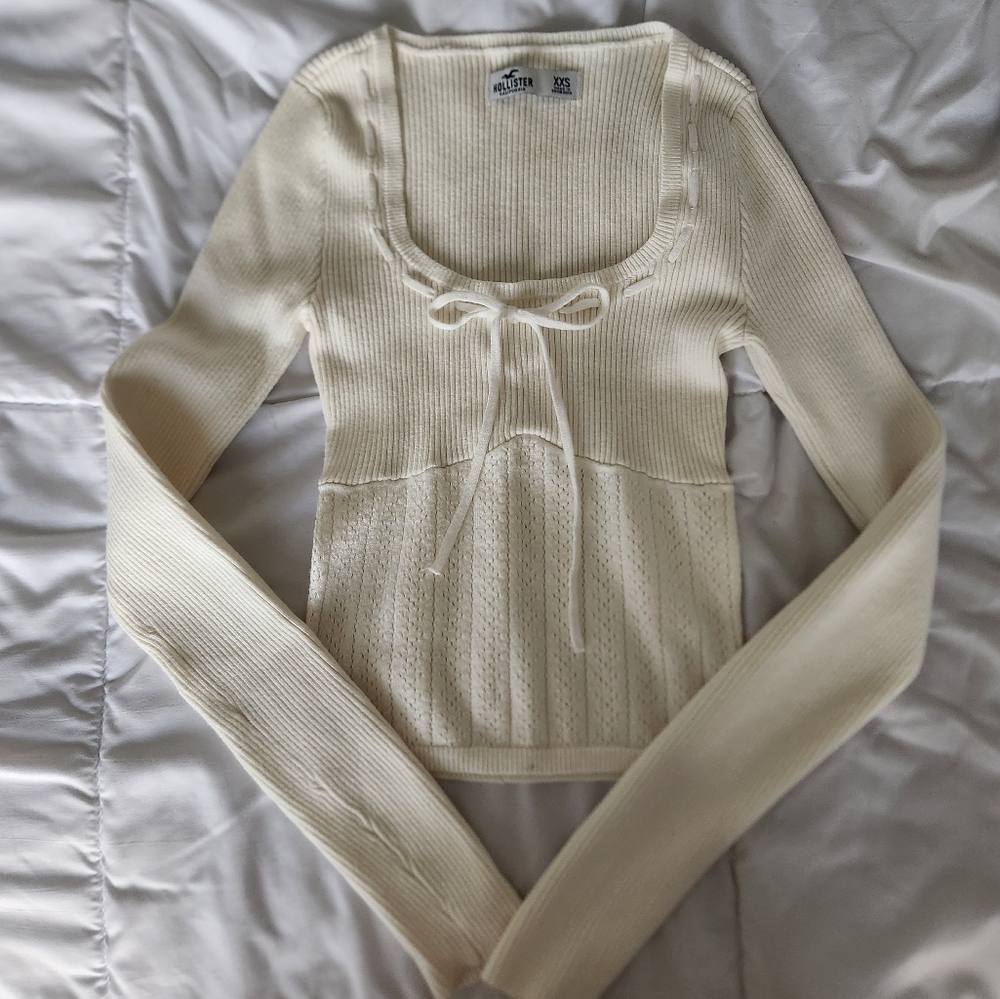 Hollister Cream Long Sleeve Top